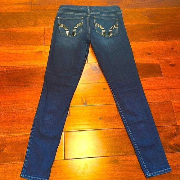 Hollister Jeans 7R - Picture 5 of 8